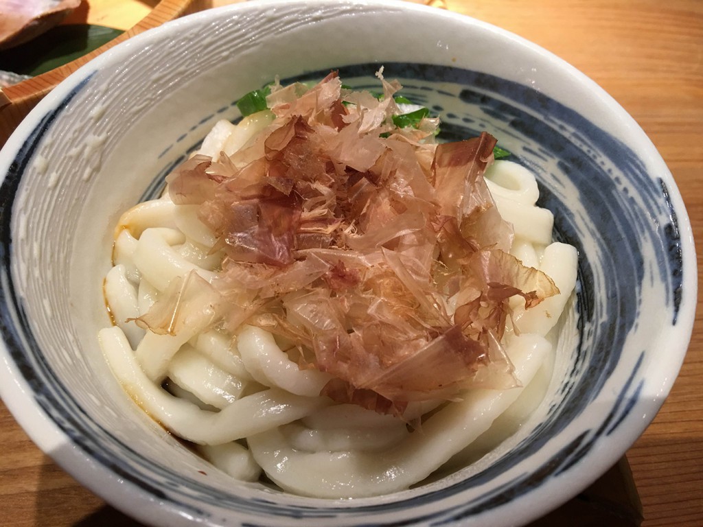 徹底的にコシのない極太麺がうまい『伊勢うどん』